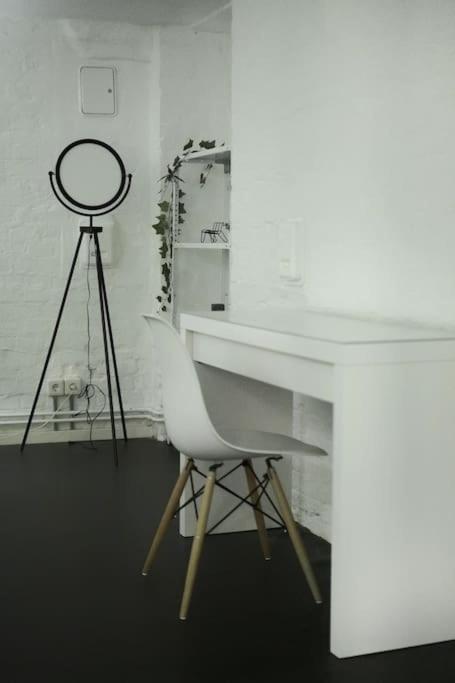 Central, Cozy & Beautiful Designed 2-Rooms Apt. Near River Berlin Exterior foto